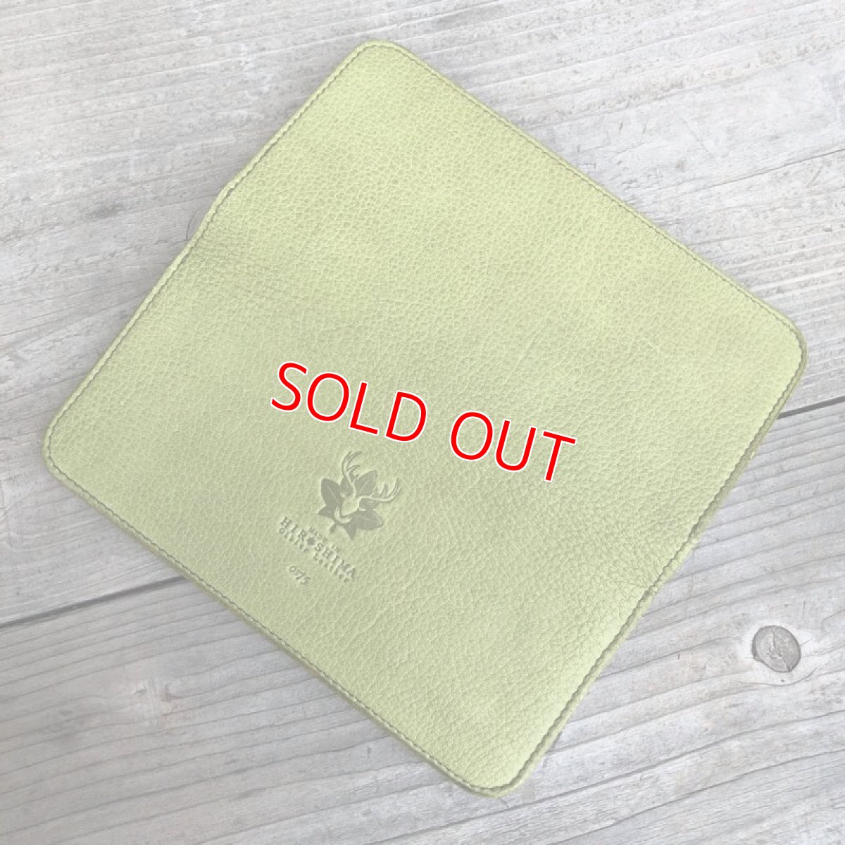 画像6: 【広島ジビエレザー】ふわふわさらさら気持ち良いさわり心地?鹿革＆牛革スタンダード長財布　限定1点　ピスタチオ (6)