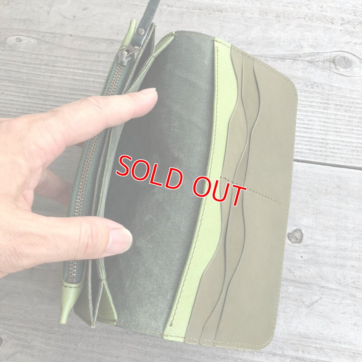 画像6: ☆限定販売☆大切なものを守ってくれるお財布！堅牢な象革＆牛革★長財布　ダークグリーン (6)