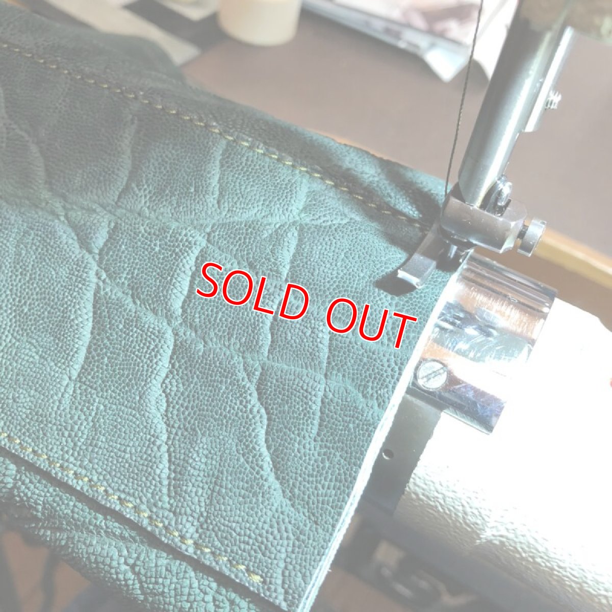 画像5: ☆限定販売☆象革トートバッグ　ブランドバッグに飽きた人に！象革を贅沢に使ったシンプルトートバッグ　 (5)