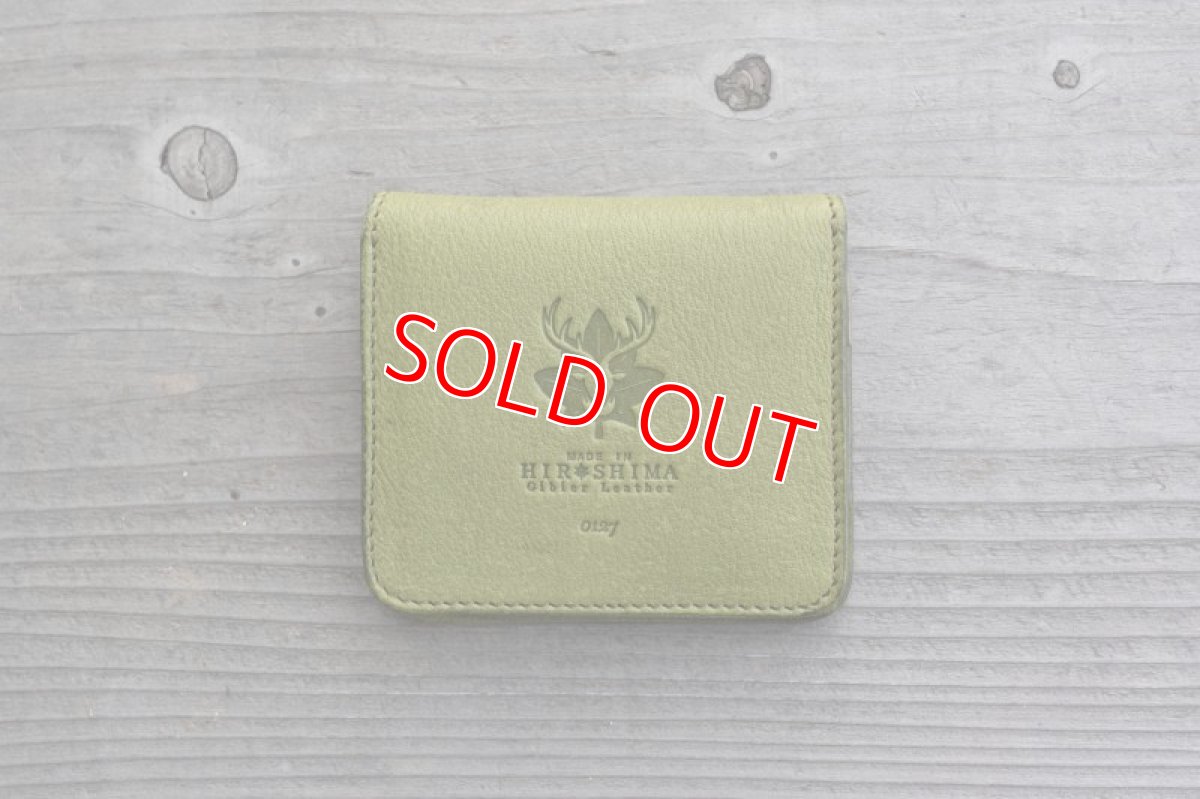 画像3: 【monoマガジン掲載商品】これ一つでお札、小銭、カードがすべて入る【オールジビエ革】ミニマム財布 (3)