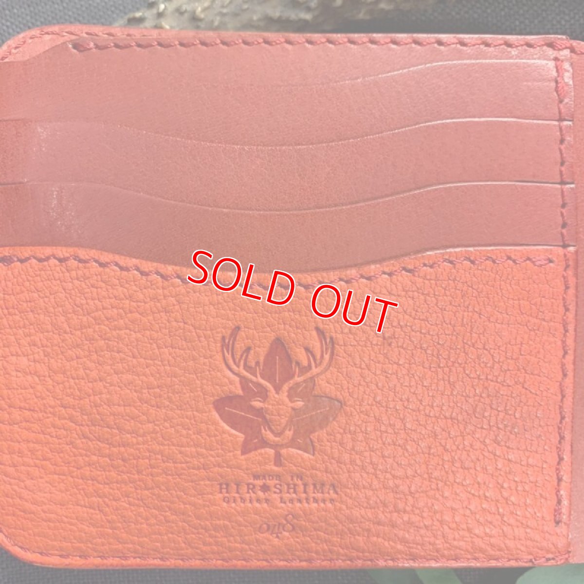 画像3: 【広島ジビエレザー】柔らかい鹿革★シンプル＆スタンダードな二つ折り財布！ (3)