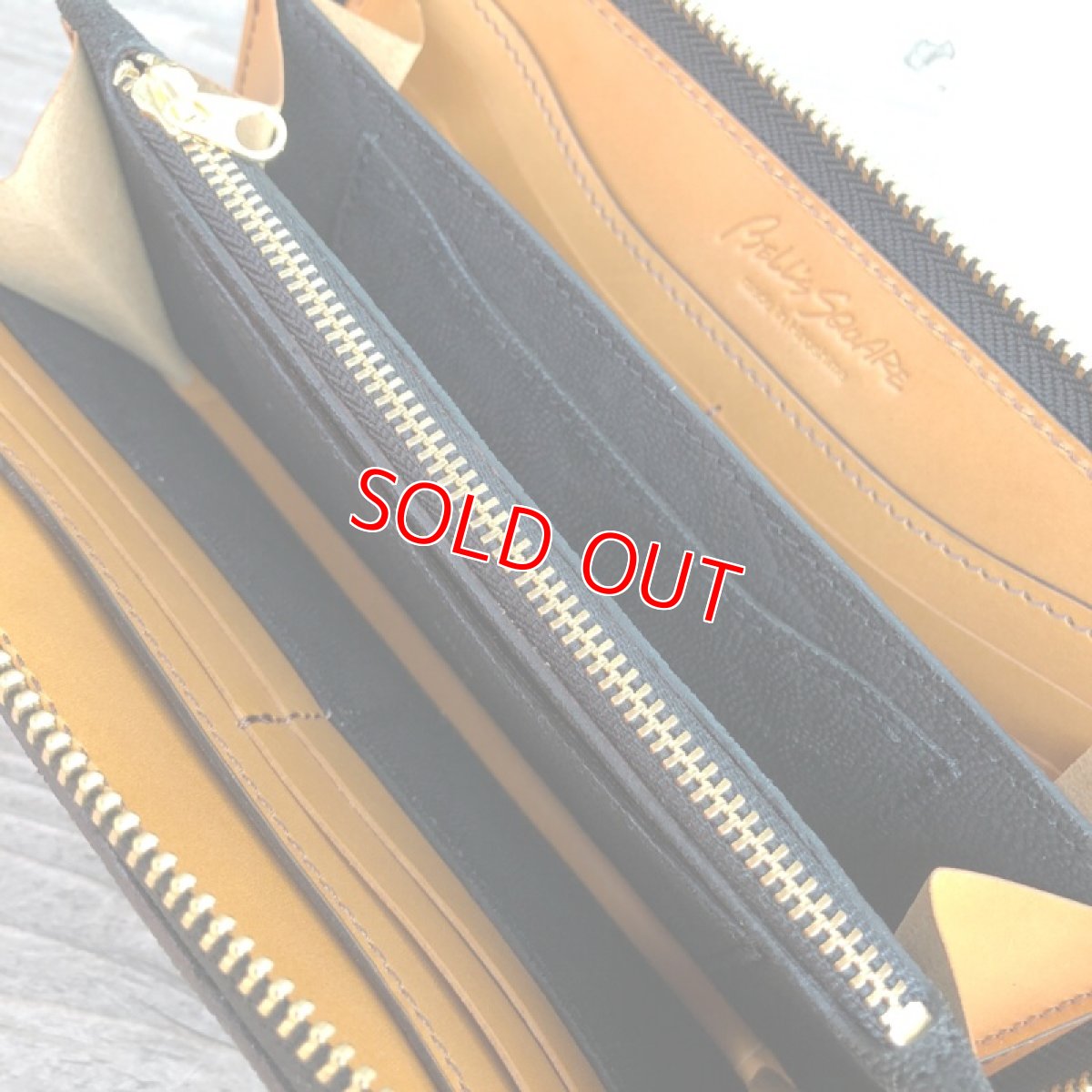 黒とキャメルのツートンカラー