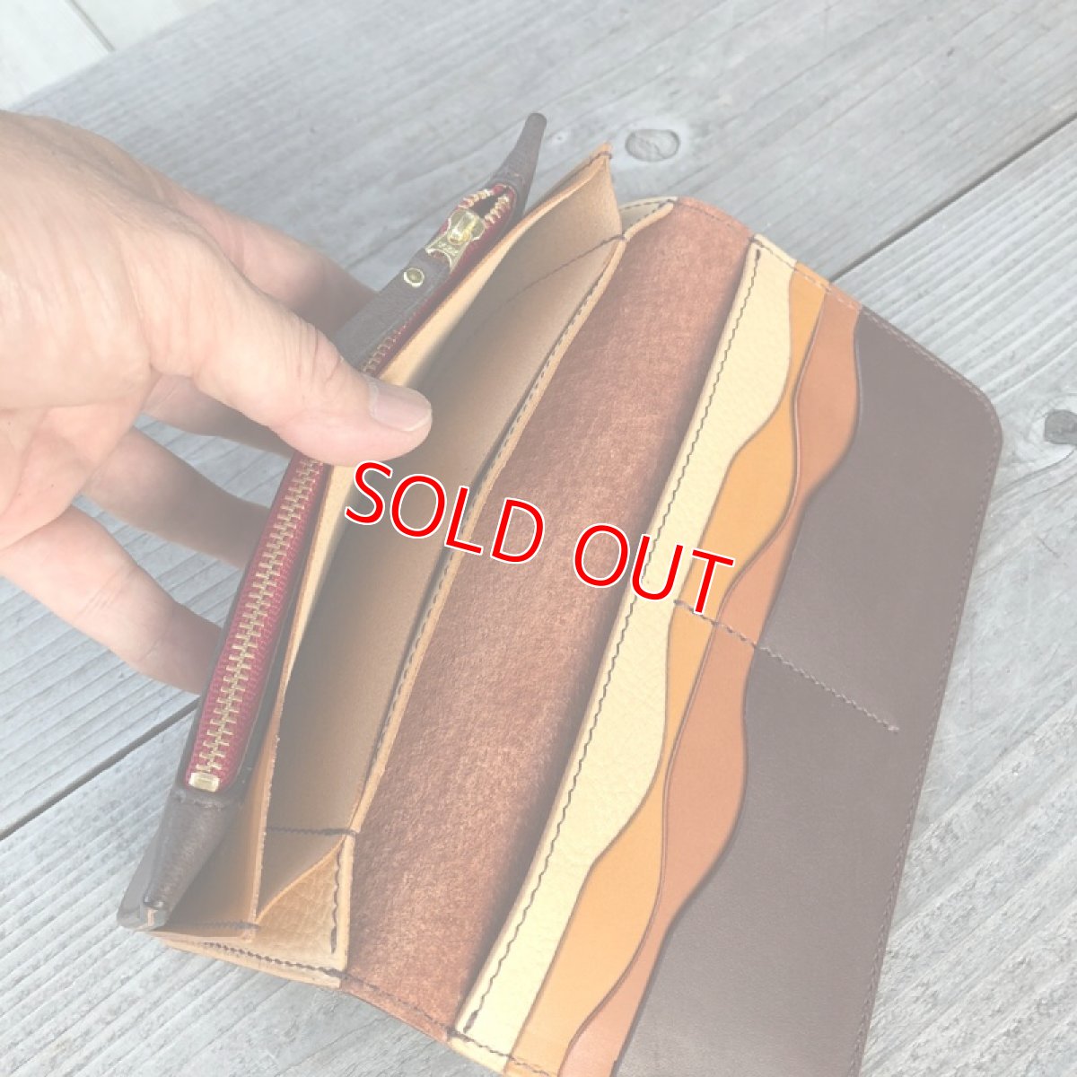 画像3: 【広島ジビエレザー】するっとした手触り♪鹿革＆牛革スタンダード長財布　限定1点　ダークブラウン (3)