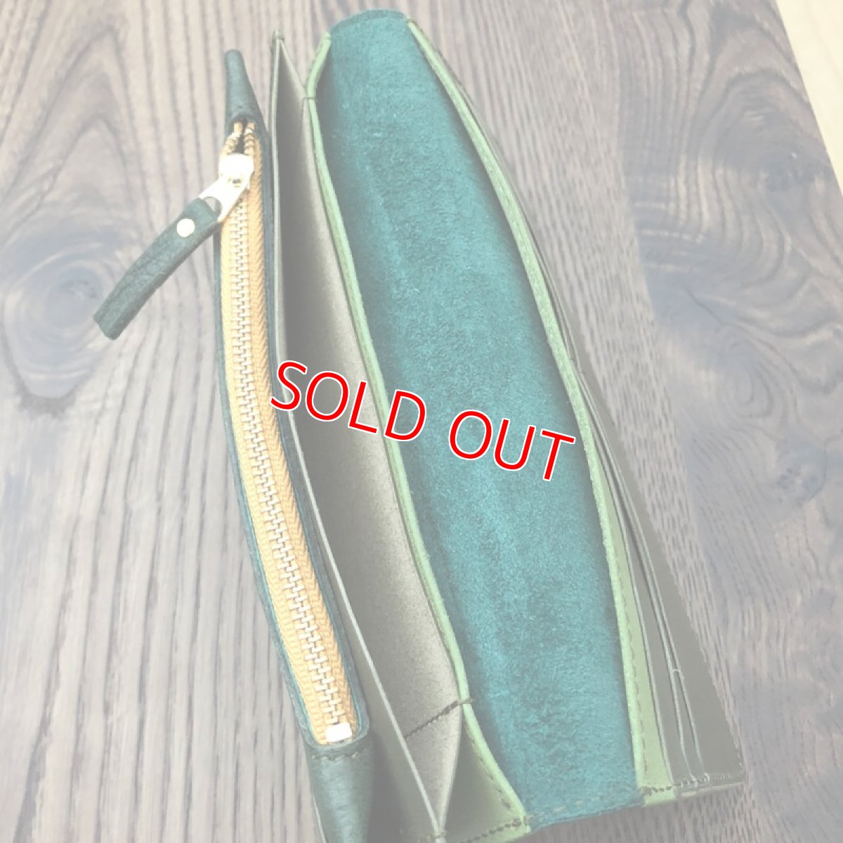 画像3: 【広島ジビエレザー】鹿革＆牛革スタンダード長財布　限定1点　ダークグリーン (3)