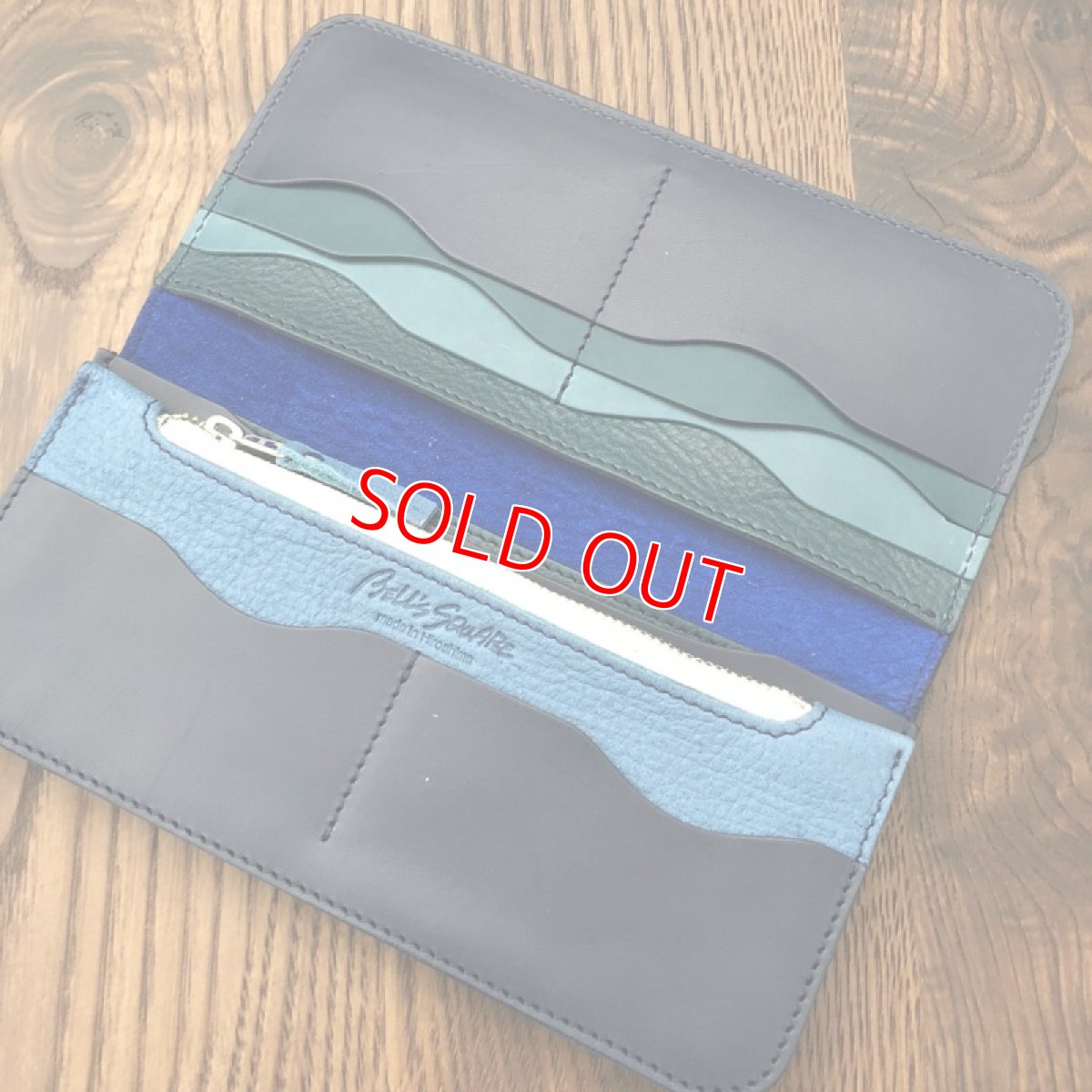 画像2: 【広島ジビエレザー】ずっと触っていたくなる?鹿革＆牛革スタンダード長財布　限定1点　スカイブルー (2)