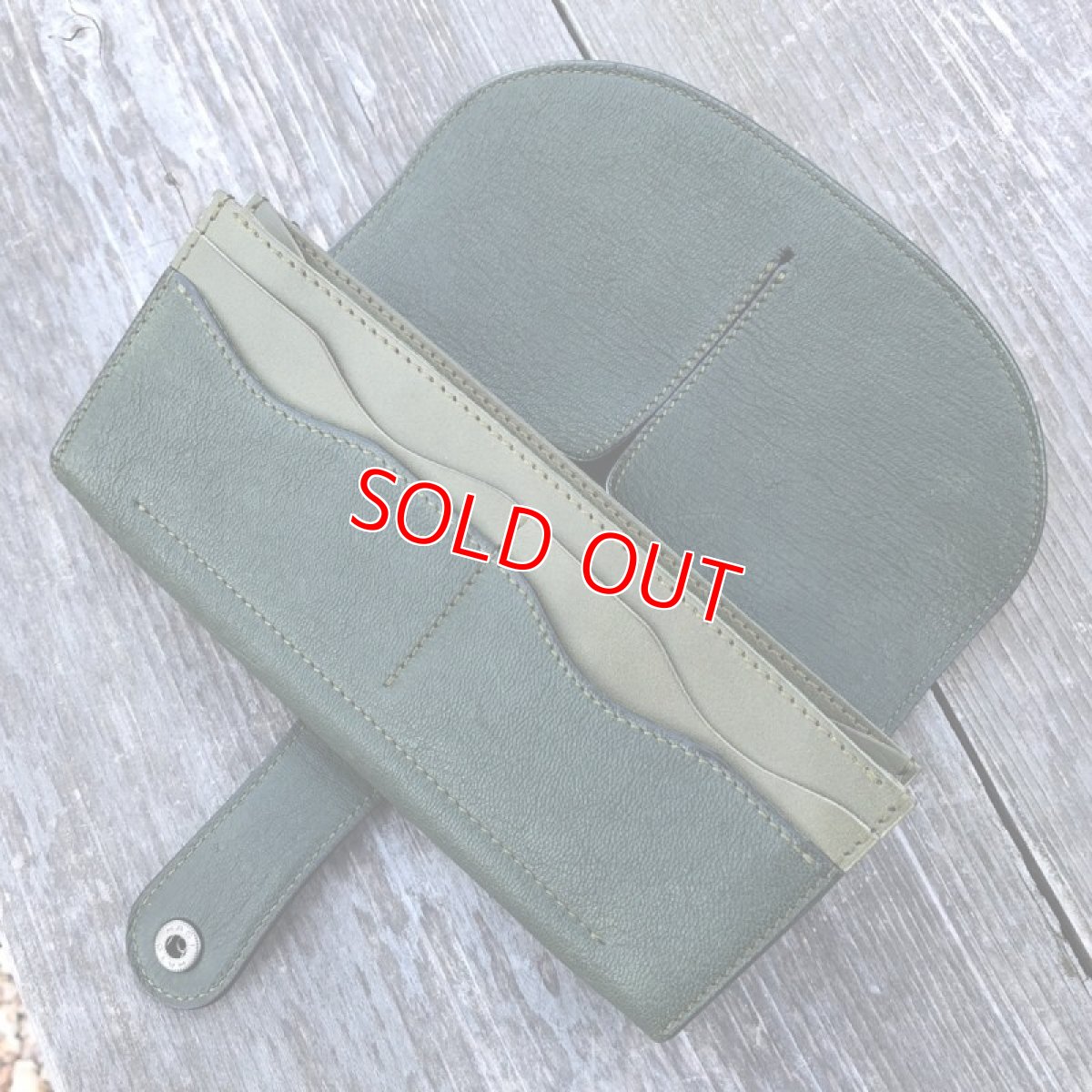 画像2: 【広島ジビエレザー】手に取ると幸せになる鹿革★ギャルソンタイプ長財布！小銭が取り出しやすい！ (2)