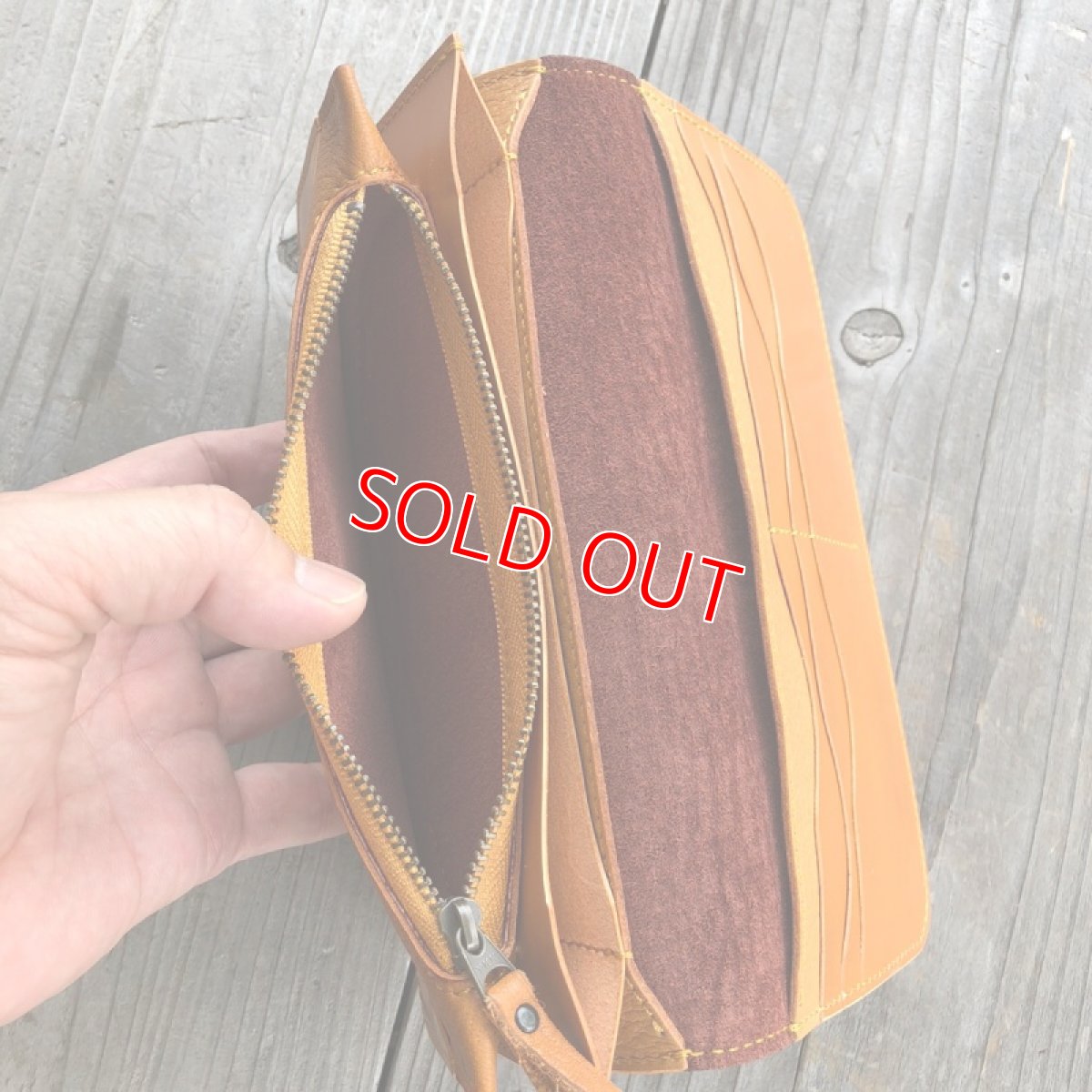 画像6: 【広島ジビエレザー】ふわふわさらさら気持ち良いさわり心地?鹿革＆牛革スタンダード長財布　限定1点　キャメル (6)