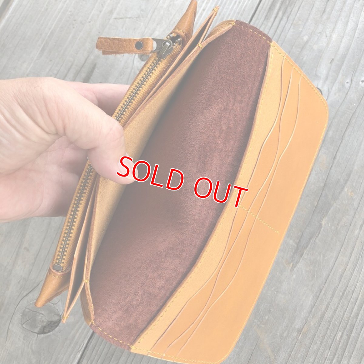 画像8: 【広島ジビエレザー】ふわふわさらさら気持ち良いさわり心地?鹿革＆牛革スタンダード長財布　限定1点　キャメル (8)