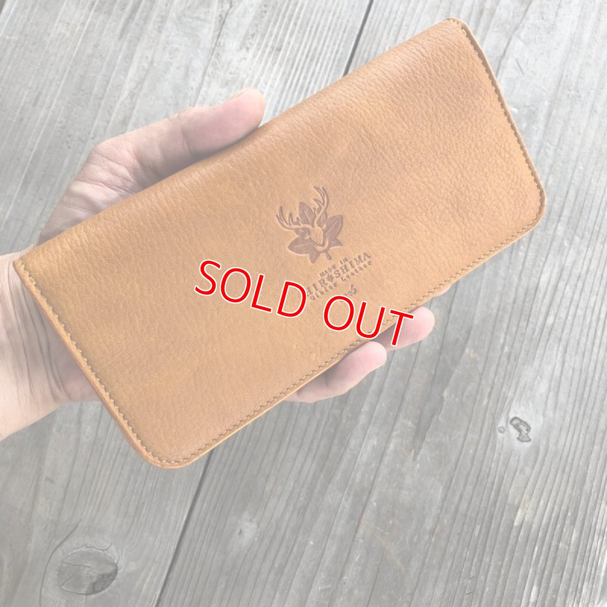 画像4: 【広島ジビエレザー】ふわふわさらさら気持ち良いさわり心地?鹿革＆牛革スタンダード長財布　限定1点　キャメル (4)