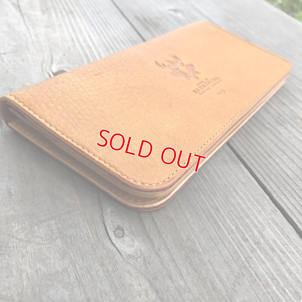 画像3: 鹿革＆牛革スタンダード長財布★シボがワイルド！気持ち良いさわり心地?限定1点　キャメル　【広島ジビエレザー】 (3)