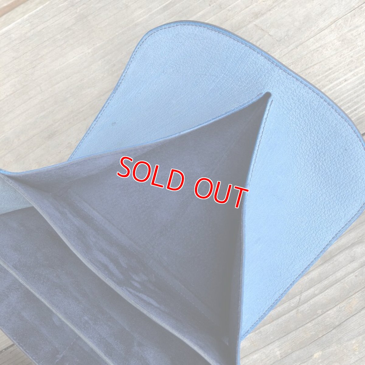 画像4: 【広島ジビエレザー】感動の手触り♪ふわふわ柔らかい鹿革財布★ギャルソンタイプ長財布！ (4)