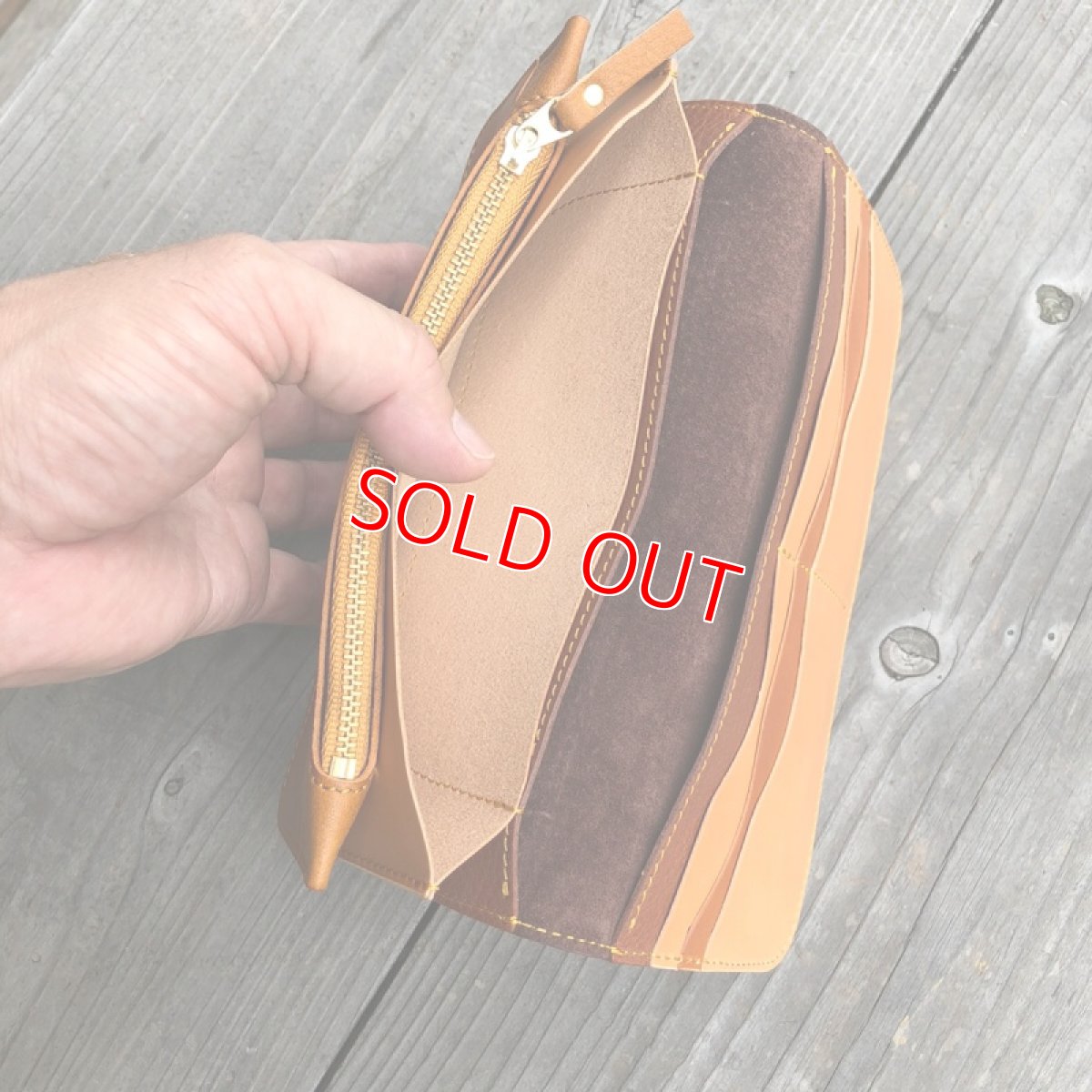 画像7: 【広島ジビエレザー】シボがワイルド！気持ち良いさわり心地?鹿革＆牛革スタンダード長財布　限定1点　キャメル (7)