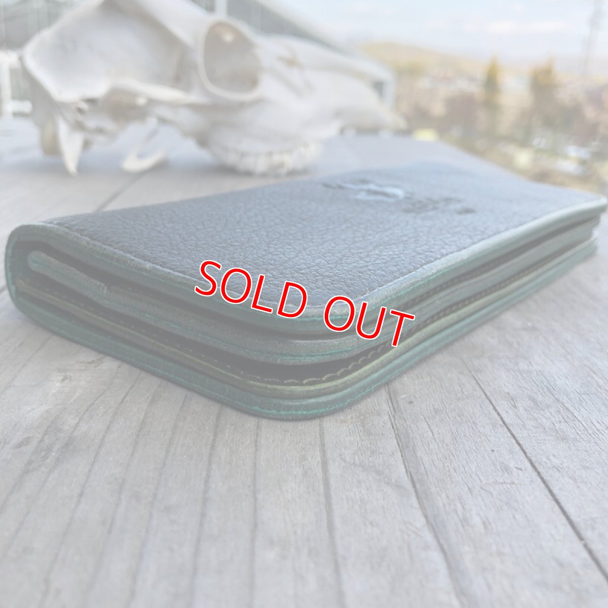 画像8: 【広島ジビエレザー】ふわふわさらさら気持ち良いさわり心地?鹿革＆牛革スタンダード長財布　限定1点　ダークグリーン (8)