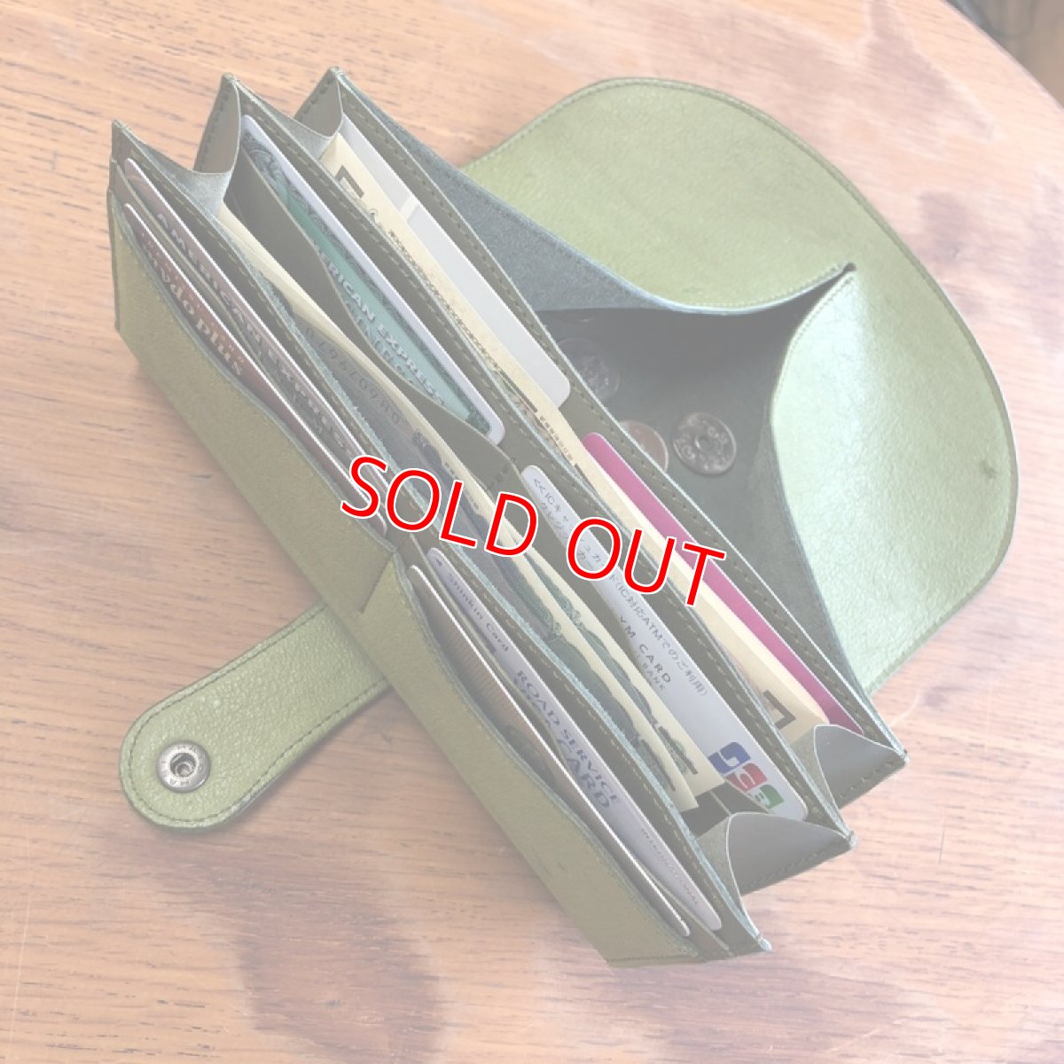 画像9: 【広島ジビエレザー】自然界からの贈り物♪柔らかい鹿革財布★ギャルソンタイプ長財布！ (9)