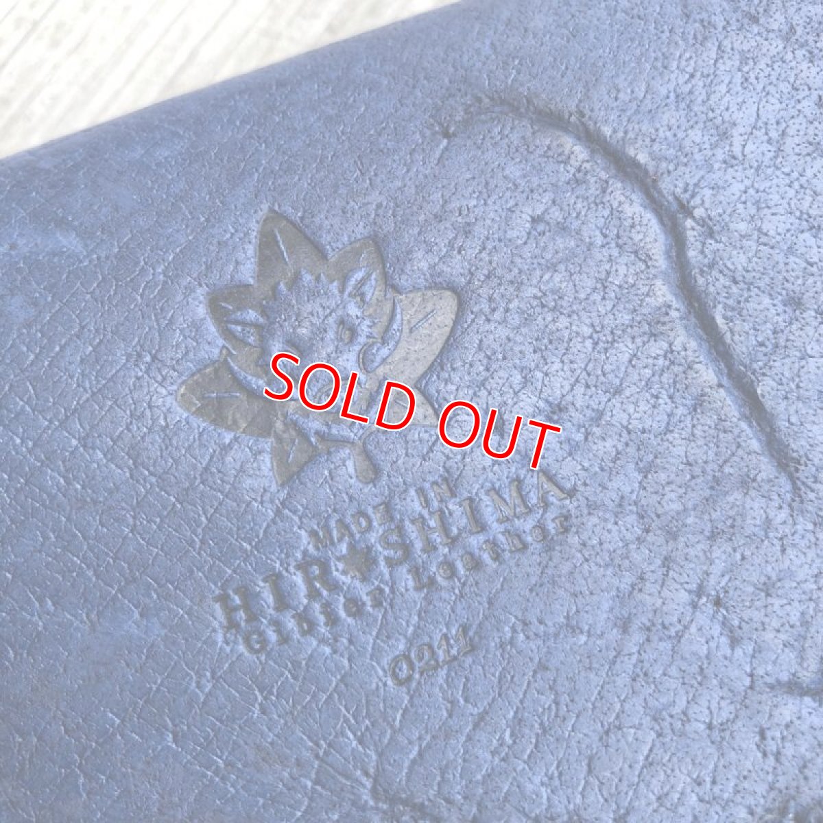 画像7: 【広島ジビエレザー】猪突猛進！生き傷が良い表情★猪革＆牛革スタンダード長財布　限定1点 (7)