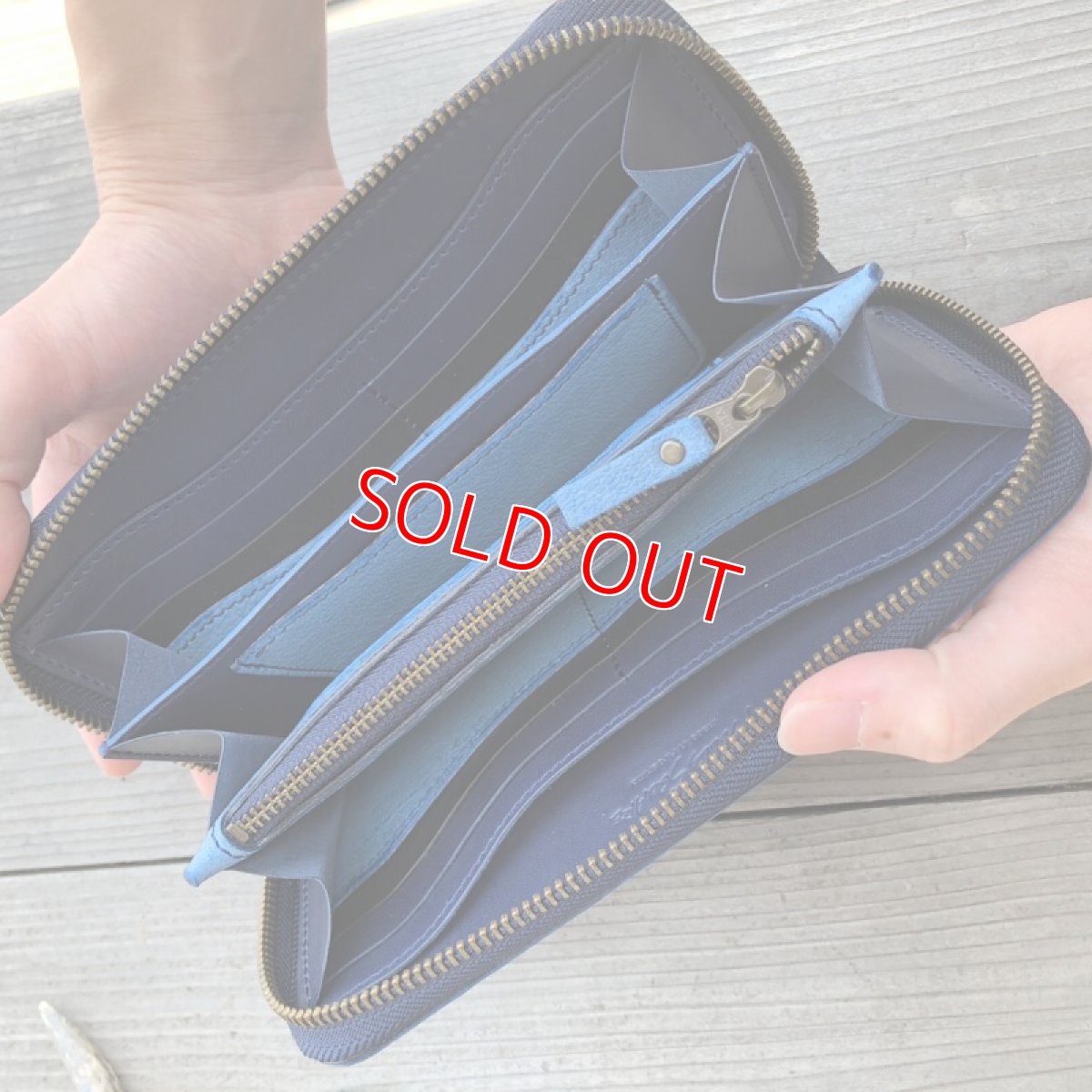 画像5: 【広島ジビエレザー】鹿革＆牛革ラウンドファスナー長財布　限定1点 (5)