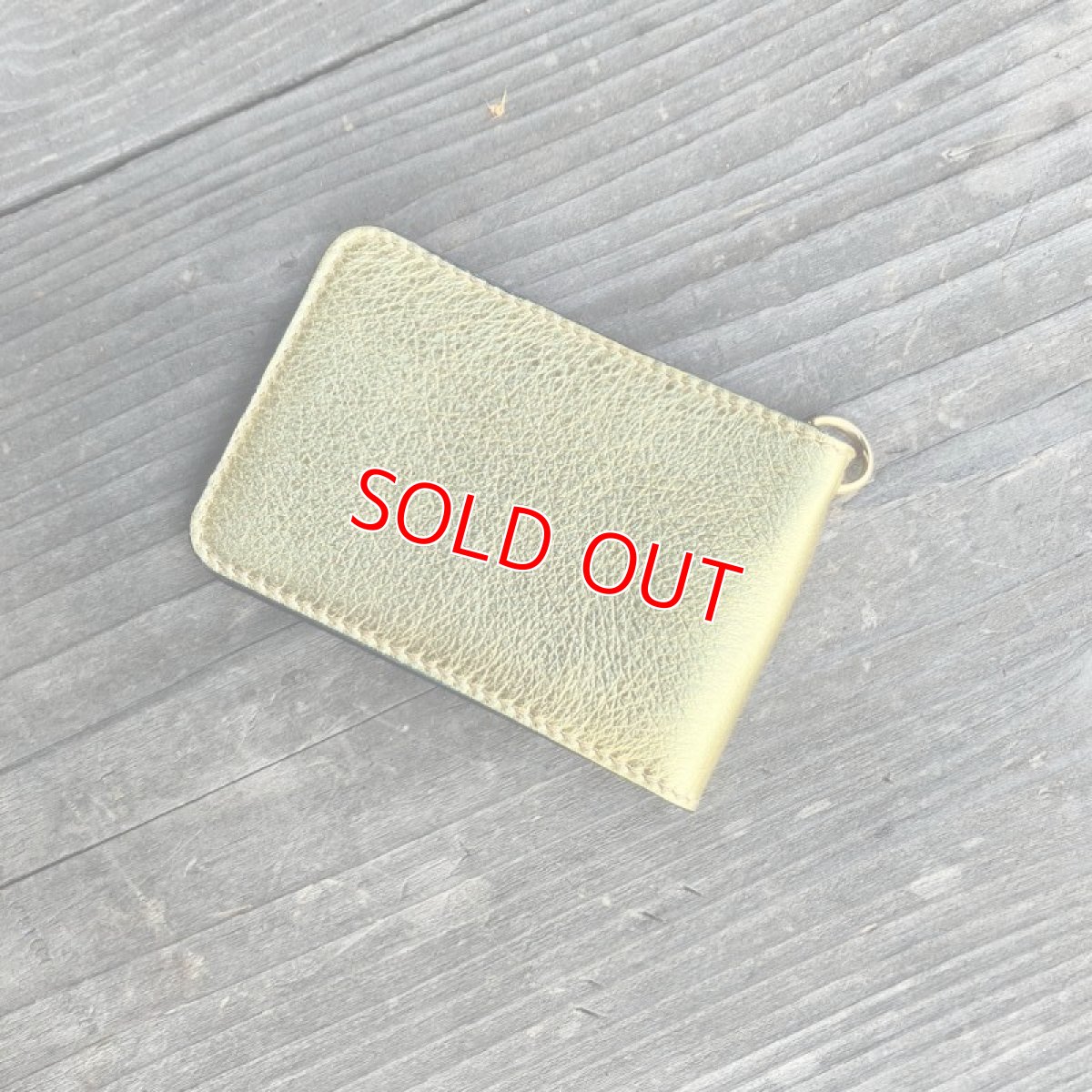 画像2: 【アウトレット】金のレザー★二つ折りパスケース / カード入れ (2)