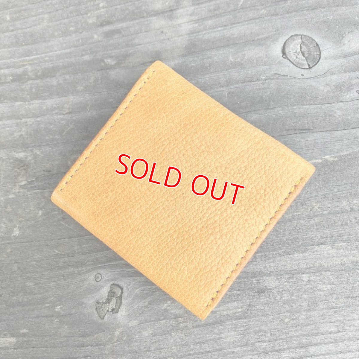 画像2: 【アウトレット】鹿革ボックスコインケース（キャメル） (2)