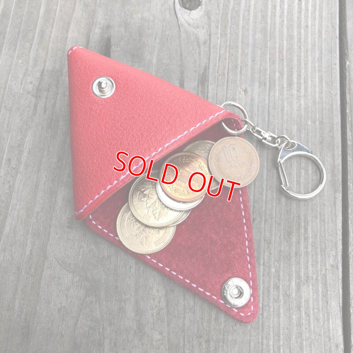 画像4: 【アウトレット】手のひらサイズ！おむすび小銭入れ♪ジビエ鹿革三角コインケース (4)