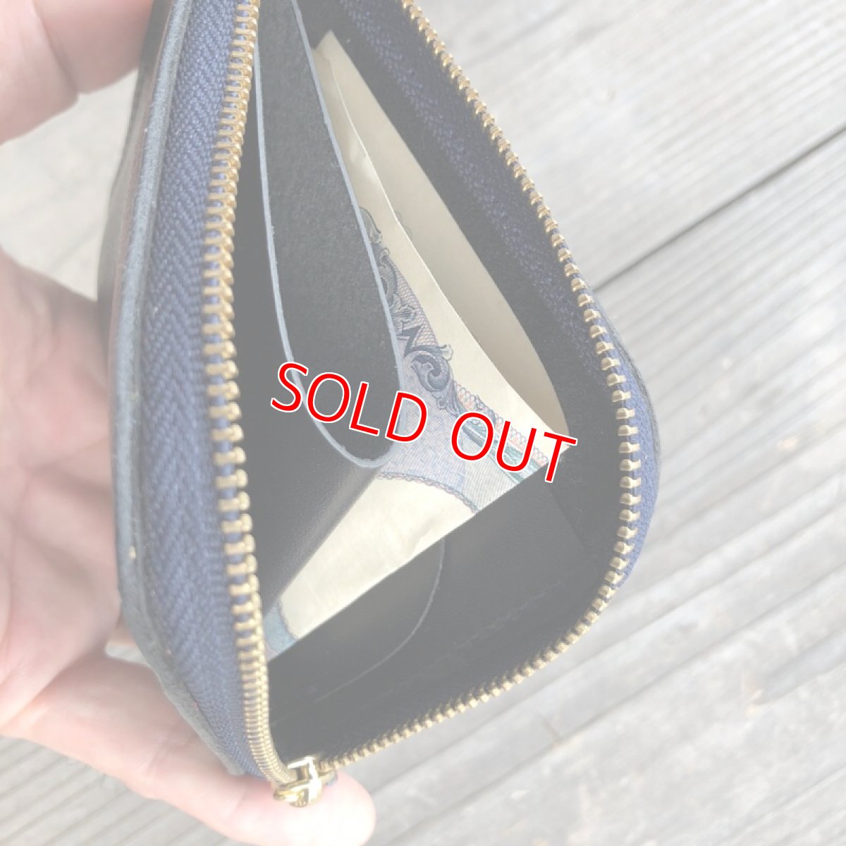 画像7: 【アウトレット】スリムなＬ型ファスナーウォレット　ブラック (7)