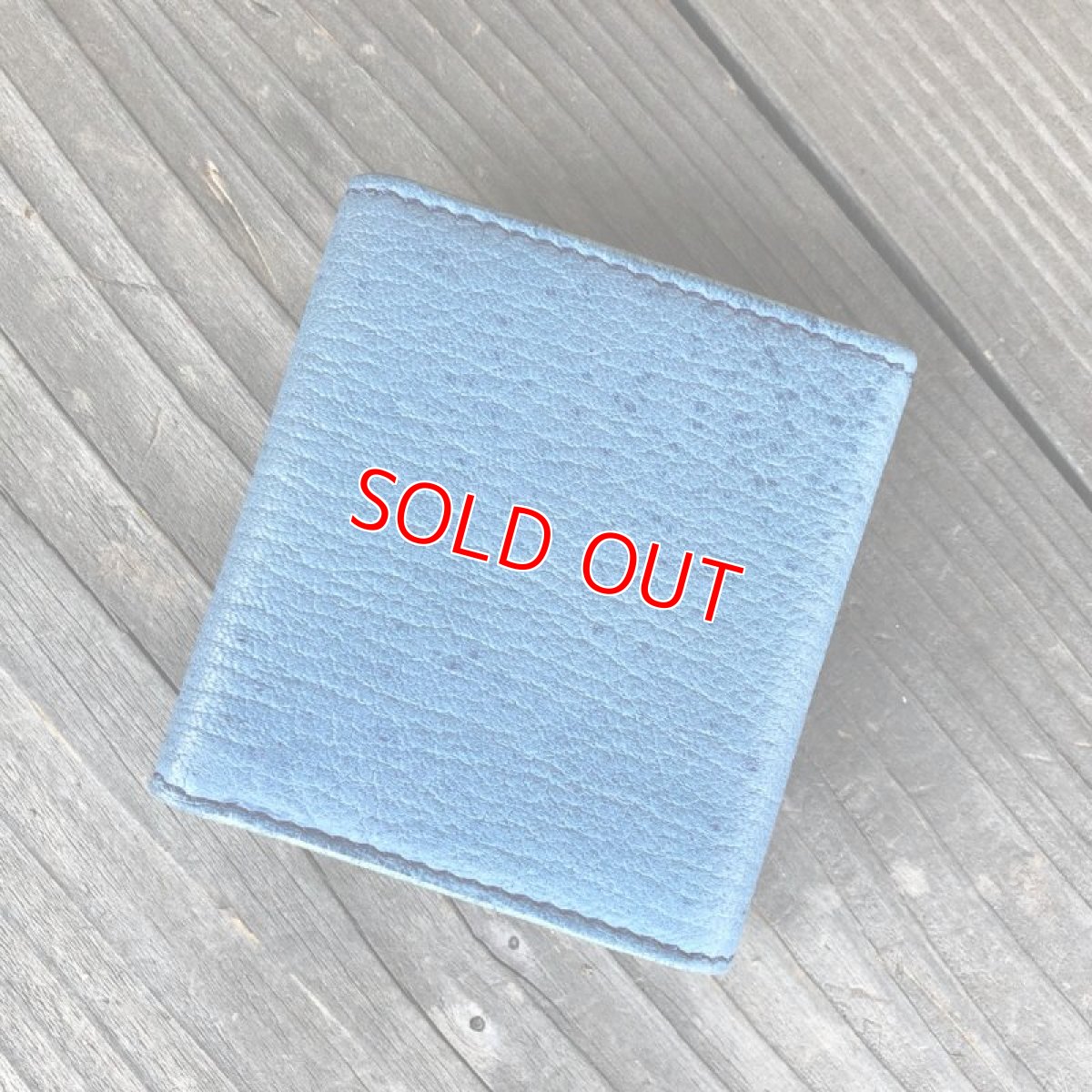 画像2: 【アウトレット】ふわふわ♪やわやわ?鹿革ボックスコインケース　スカイブルー (2)