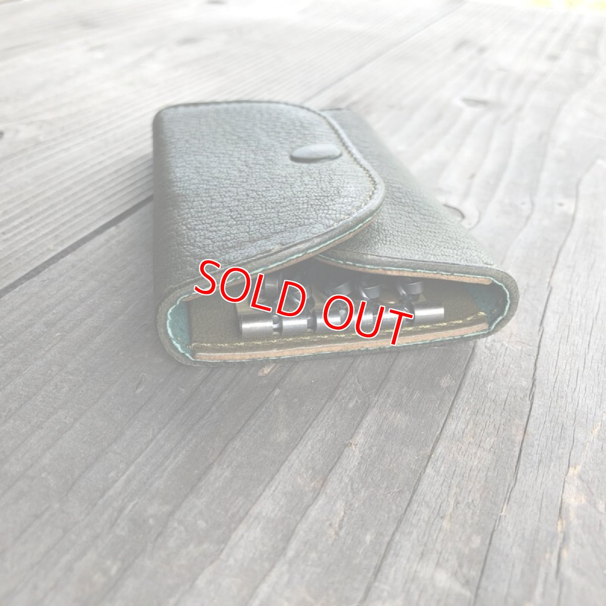 画像5: 【アウトレット】しっかり収納！ロング&ワイドタイプ　ジビエ鹿革キーケース★５連　ダークグリーン (5)