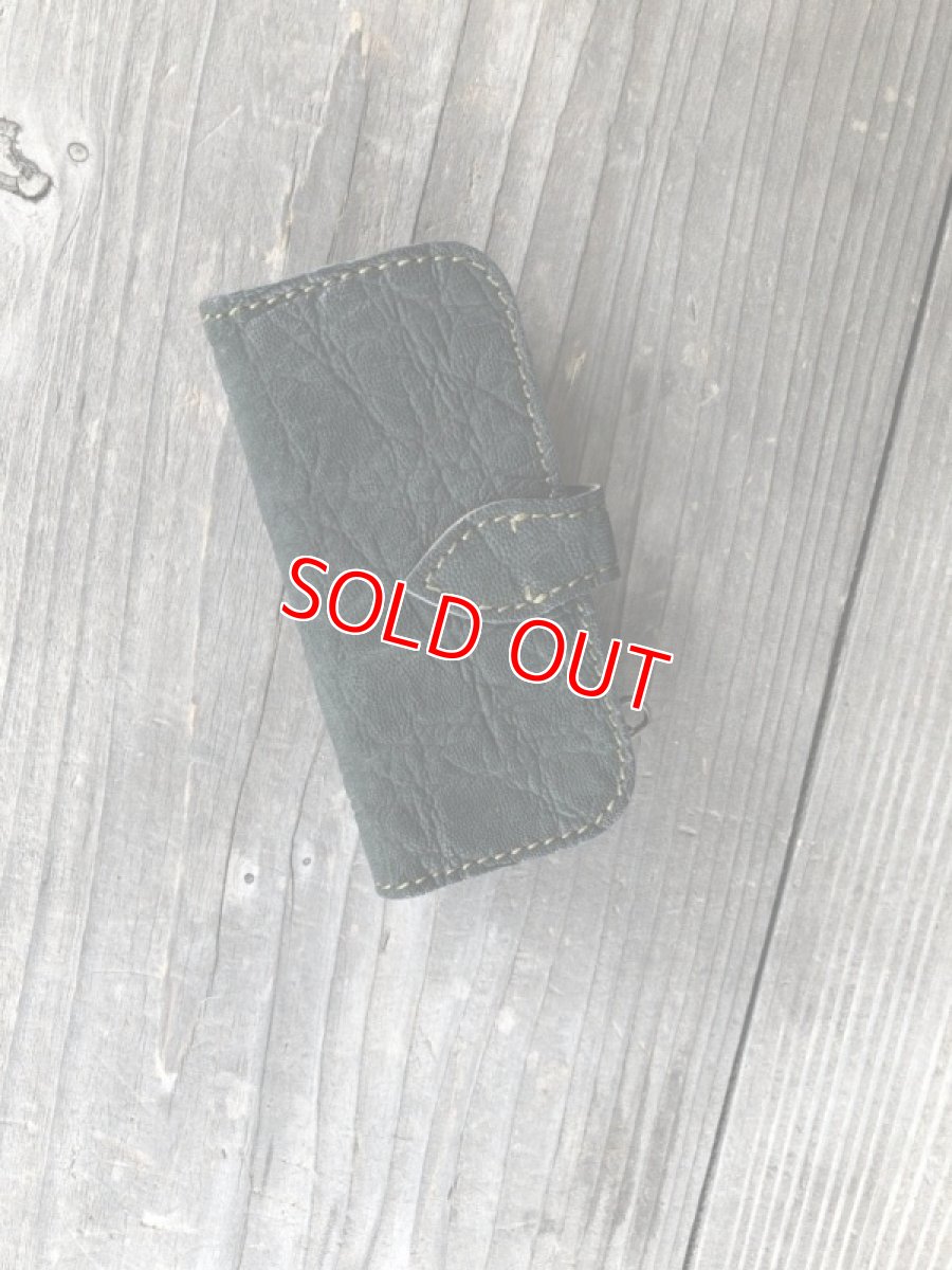 画像2: 【アウトレット】象革　コンパクト本革キーケース　写真の現品1点販売です　グリーン (2)