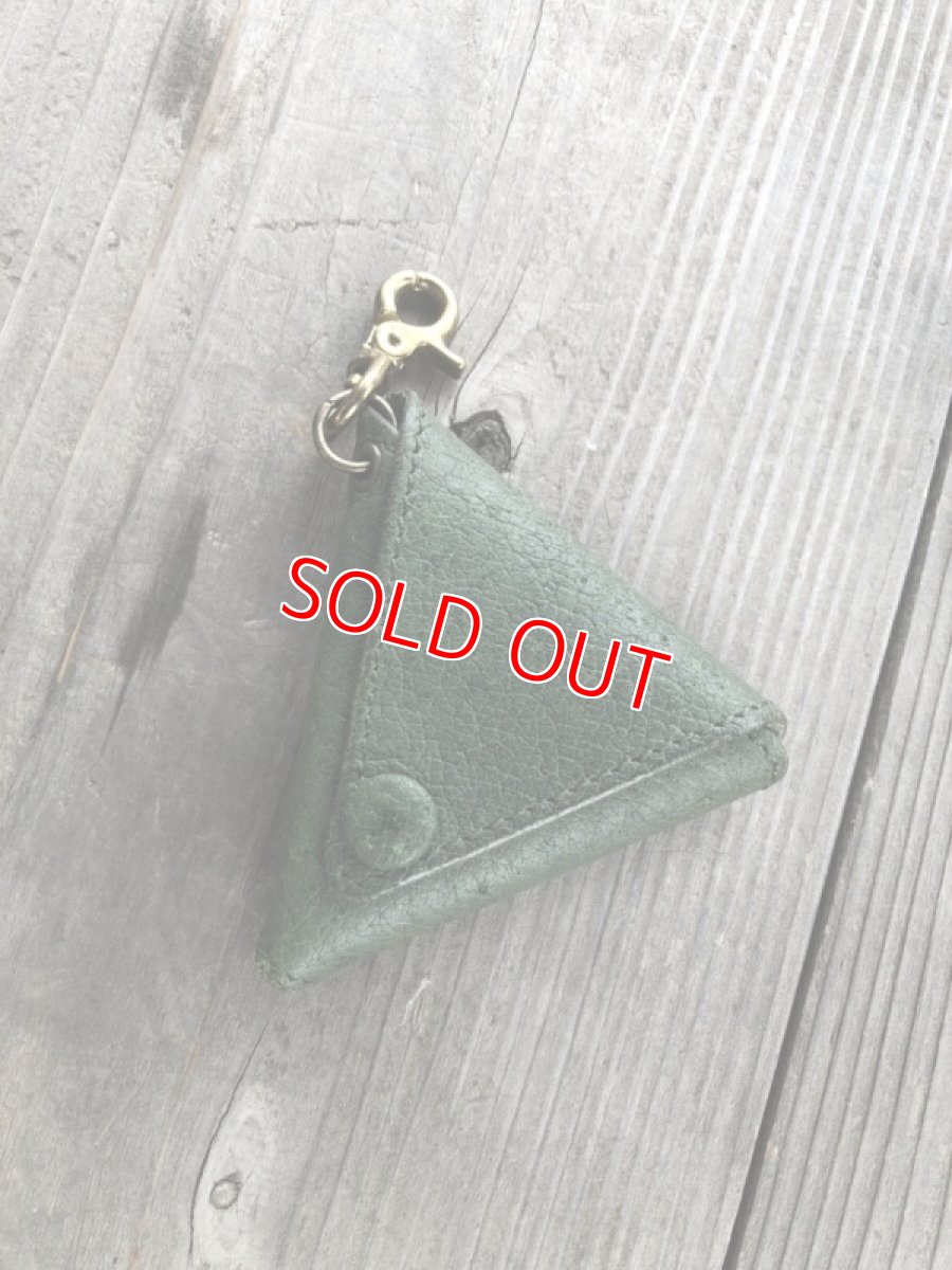 画像2: 【アウトレット】手のひらサイズ！おむすび小銭入れ♪ジビエ猪革三角コインケース (2)