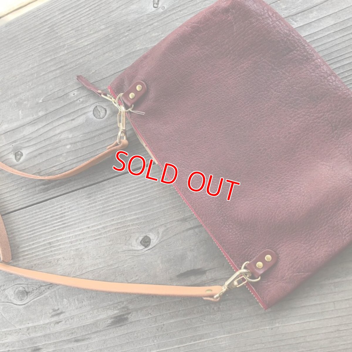 画像6: 【アウトレット】サコッシュ　ショルダーポーチ　ジビエレザー鹿革　限定1点　ワインレッド (6)