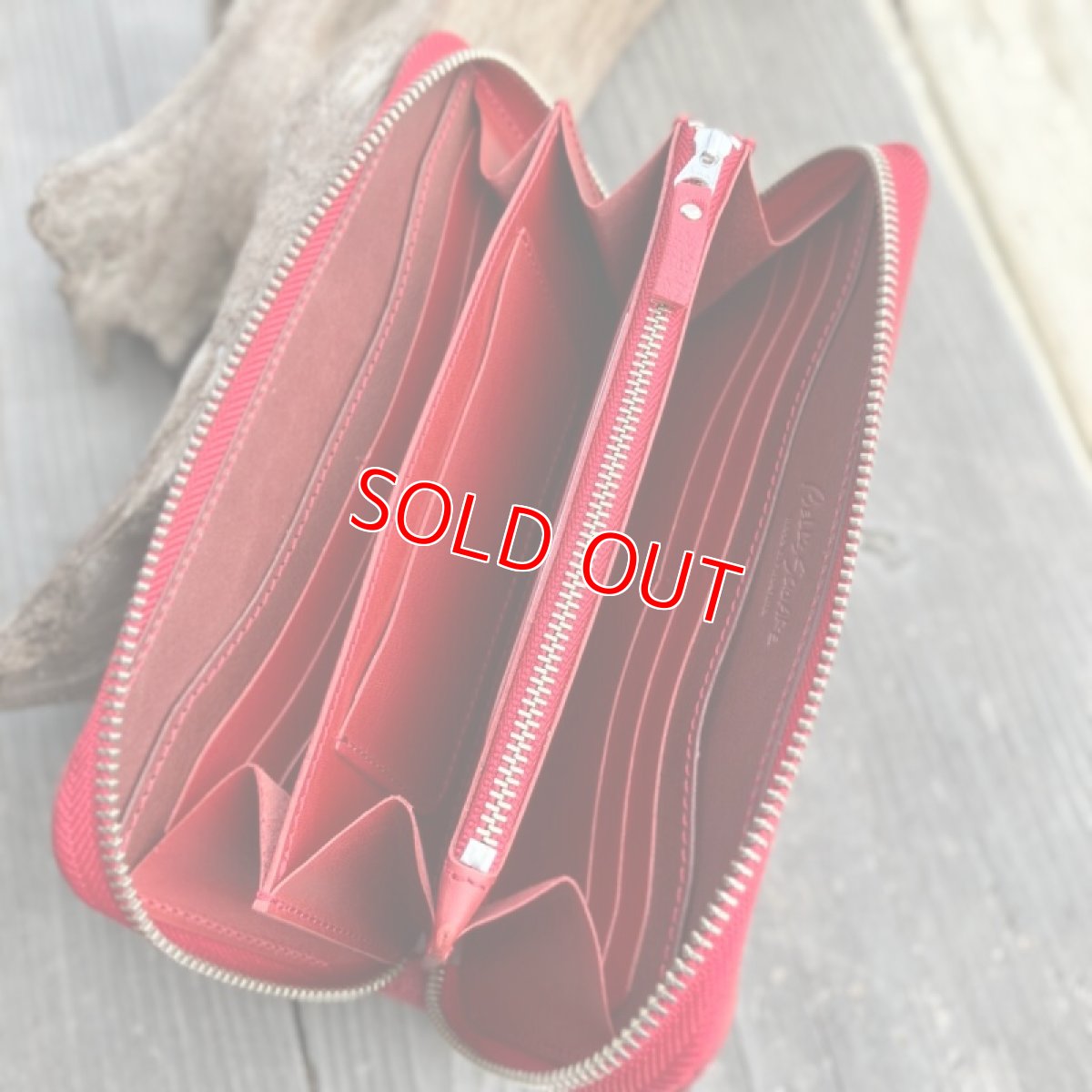 画像4: 【広島ジビエレザー】職人が作るお財布★NEWタイプ鹿革＆牛革ラウンド長財布　レッド (4)