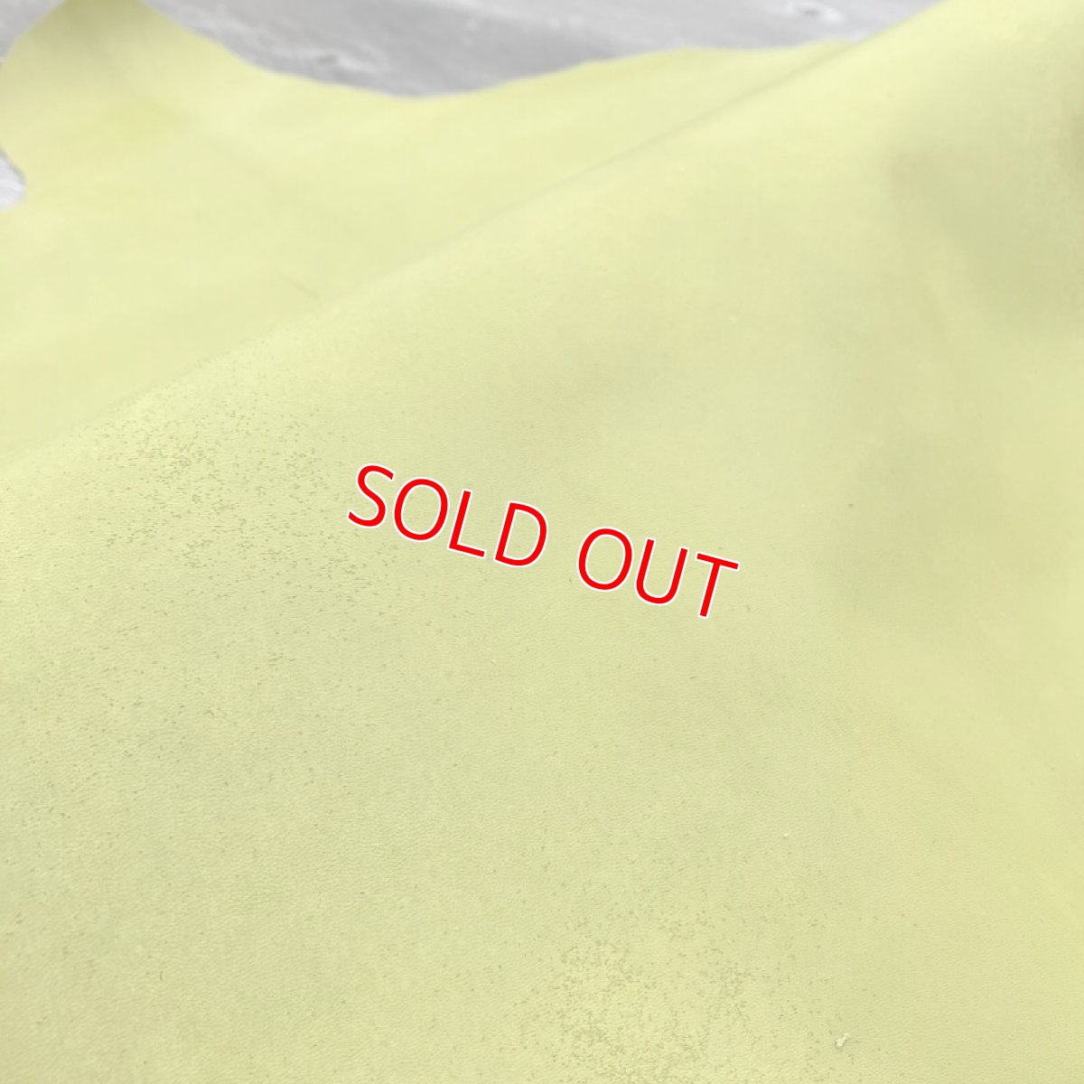 画像3: 広島ジビエレザー鹿革ハードタイプ43デシ　ピスタチオカラー　厚み1mm (3)