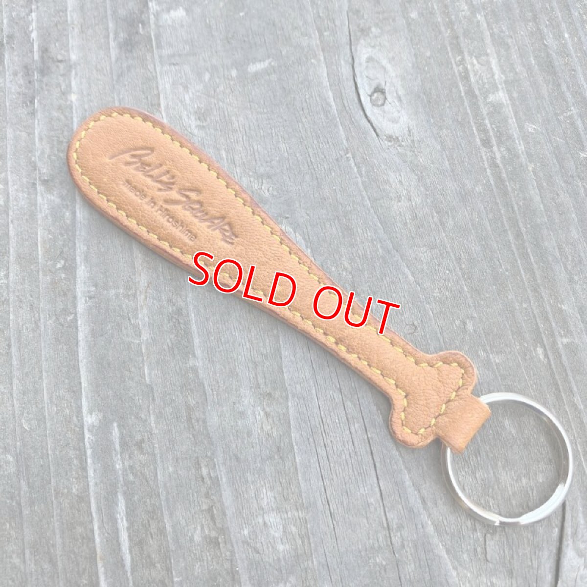 画像1: 【広島ジビエレザー】野球大好き！バットモチーフキーホルダー　 (1)