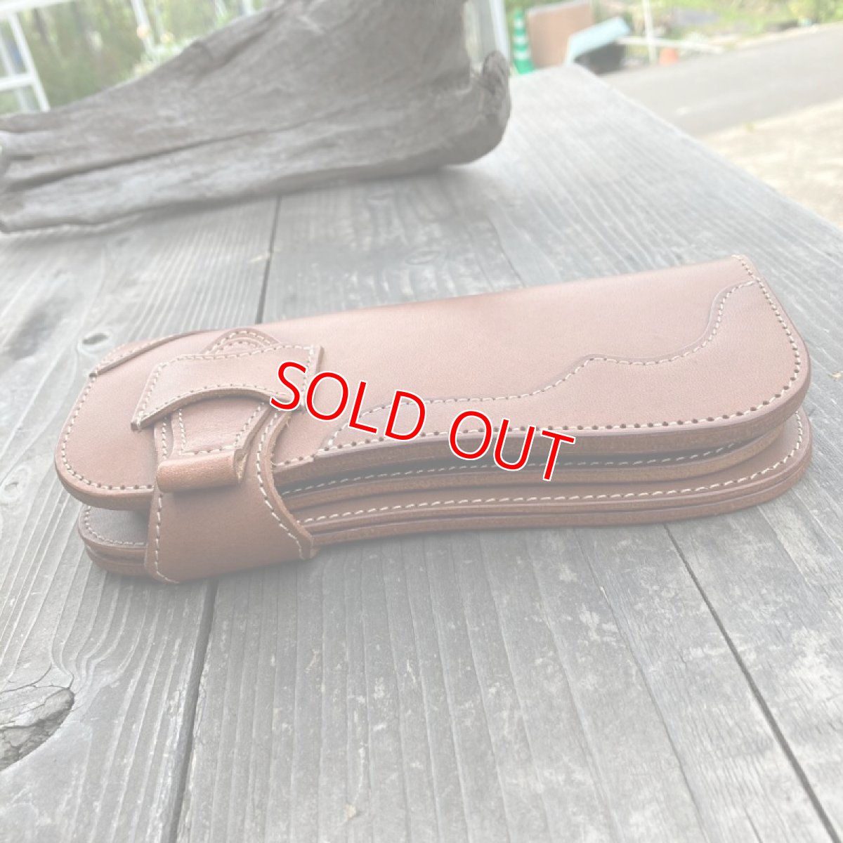 画像9: 【アウトレット】差し込みストラップ・栃木レザーロングウォレット　Rデザインの存在感あるお財布　ダークブラウン (9)