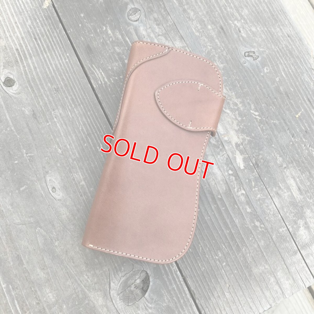 画像2: 【アウトレット】差し込みストラップ・栃木レザーロングウォレット　Rデザインの存在感あるお財布　ダークブラウン (2)