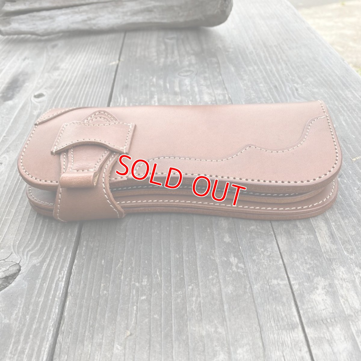 画像10: 【アウトレット】差し込みストラップ・栃木レザーロングウォレット　Rデザインの存在感あるお財布　ダークブラウン (10)