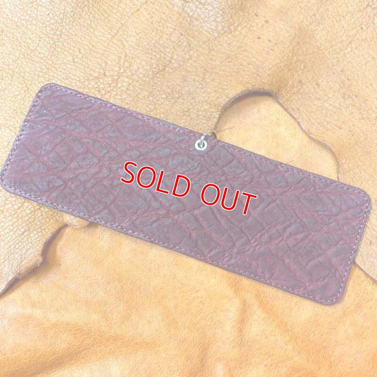 画像3: 【希少な象革】二つ折りパスケース / カード入れ リング付き ワインレッド (3)