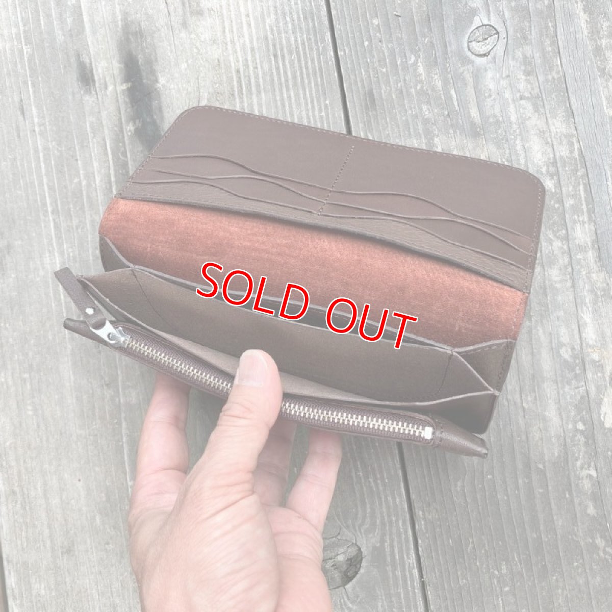 画像4: 鹿革＆牛革スタンダード長財布★気持ち良いさわり心地?　ダークブラウン　【広島ジビエレザー】 (4)