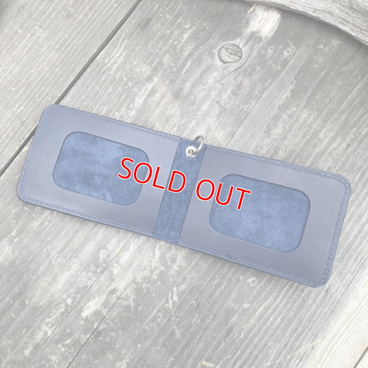 画像3: 【広島ジビエレザー×カープ】新色ネイビー★ジビエ鹿革二つ折りパスケース / カード入れ　マイナンバーカード入れにもおすすめ (3)