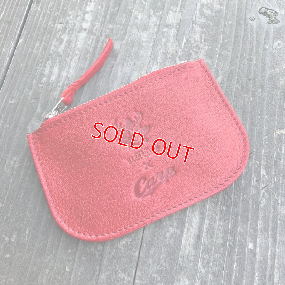 画像2: 【広島ジビエレザー×カープ】ジビエ鹿革ファスナーポーチ小銭入れ　カードやお札も入ります (2)