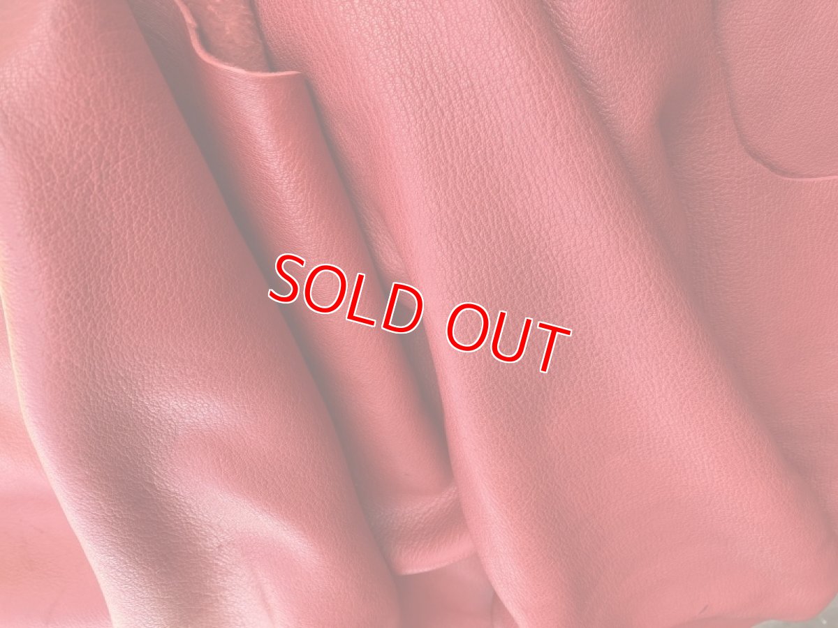 画像10: 【広島ジビエレザー×カープ】鹿革ミニラウンドファスナー財布!ポケットに収まるコンパクトさと使いやすさ◎  (10)