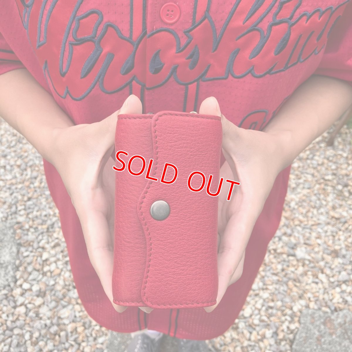 画像4: 【広島ジビエレザー×カープ】鹿革5連キーケース☆カードも収納OK！大きめサイズでイニシャル刻印対応 (4)