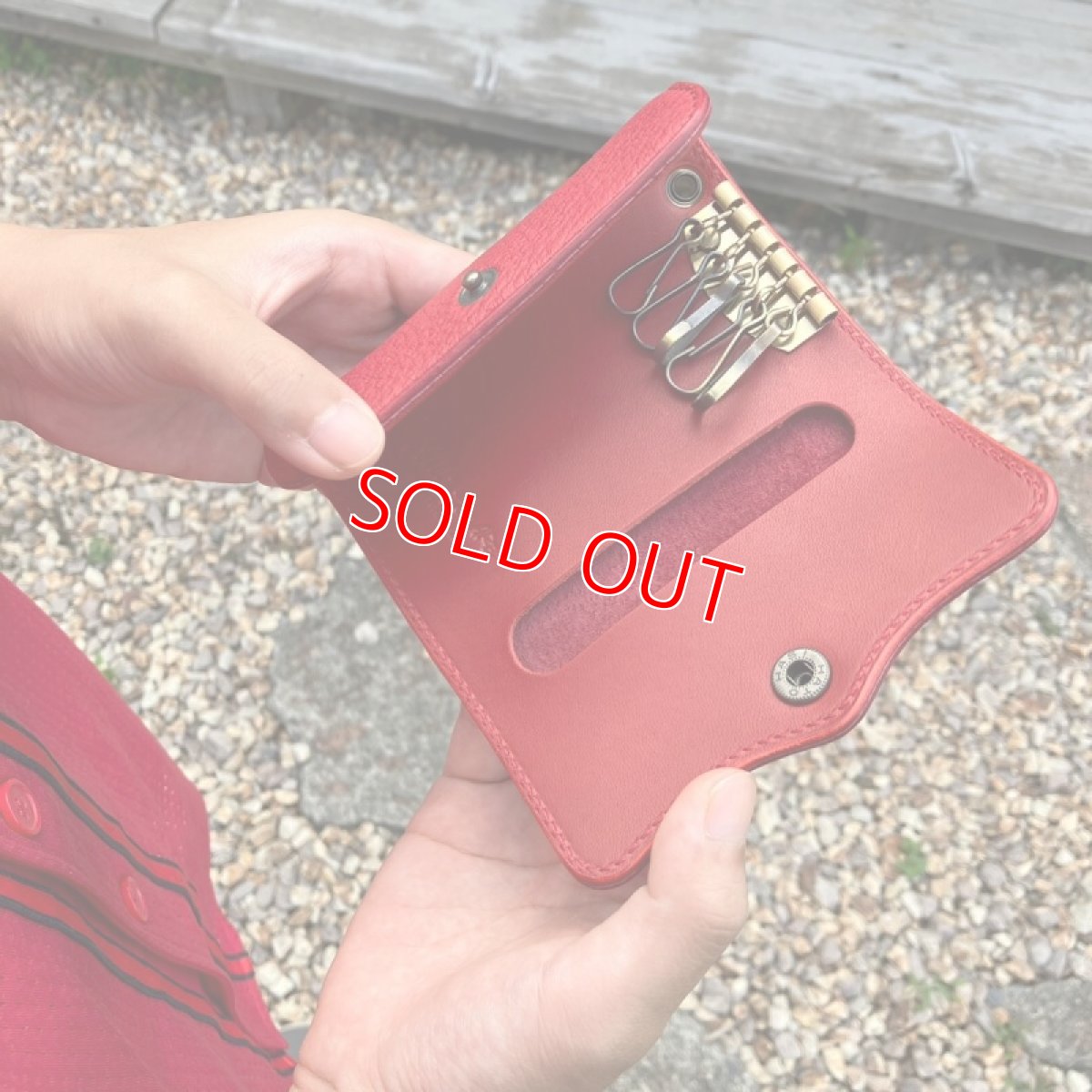 画像3: 【広島ジビエレザー×カープ】鹿革5連キーケース☆カードも収納OK！大きめサイズでイニシャル刻印対応 (3)