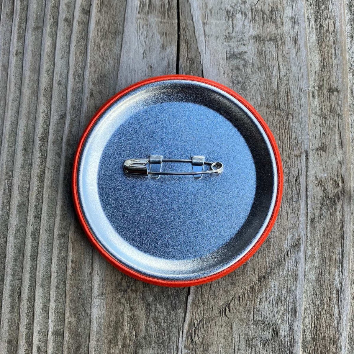 画像4: 広島ジビエレザー×ドラゴンフライズコラボグッズ ジビエ鹿革の缶バッチ 手触り抜群 大人の育てる缶バッチ (4)