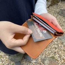 画像6: 広島ジビエレザー×ドラゴンフライズコラボグッズ 鹿革名刺入れ 初対面でも印象に残る イニシャル刻印対応 (6)