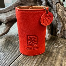 画像1: 広島ジビエレザー×ドラゴンフライズコラボグッズ 鹿革キーケース カードも収納OK!大きめサイズで収納◎ イニシャル刻印対応 (1)