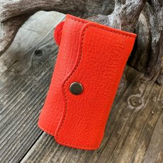 画像2: 広島ジビエレザー×ドラゴンフライズコラボグッズ 鹿革キーケース カードも収納OK!大きめサイズで収納◎ イニシャル刻印対応 (2)