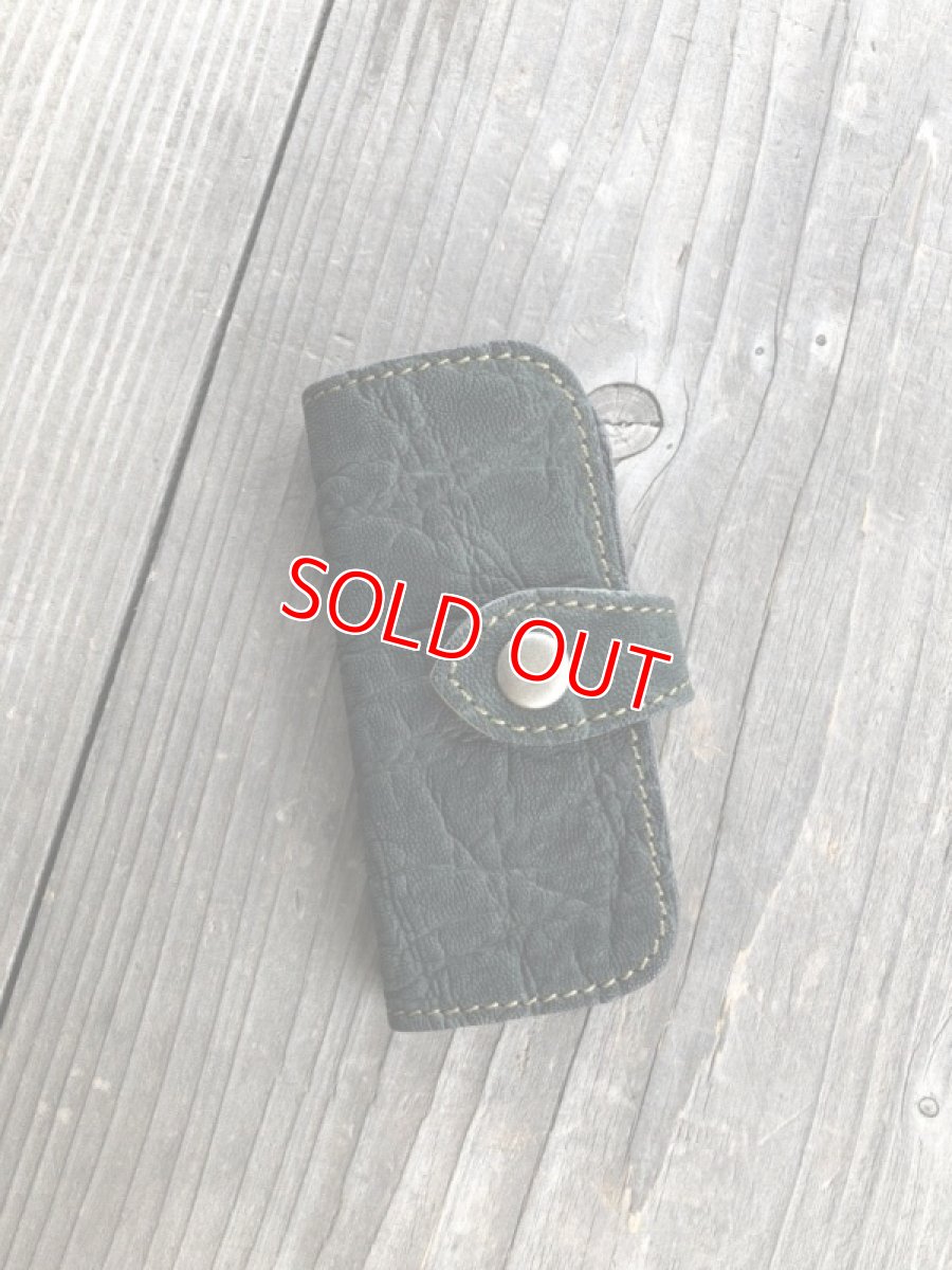 このキーケースのタイプです