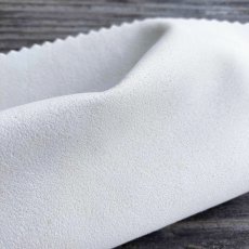 画像2: 天然鹿セーム革カット売り｜驚くほどピカピカ！液晶・メガネ・カメラレンズ万能クリーナー　小サイズ(15×15cm） (2)