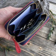 画像7: 【広島ジビエレザー×カープコラボグッズ】物語の詰まったラウンドファスナーミニ財布2026Ver.｜広島産鹿革使用｜広島東洋カープ公式ライセンスグッズ (7)