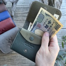 画像5: 【受注製作】コンパクトミニ財布【広島ジビエレザー】カードが飛び出すポップアップ式｜広島産鹿革×牛革｜カラーオーダー受付中・命をつなぐ革の物語 (5)